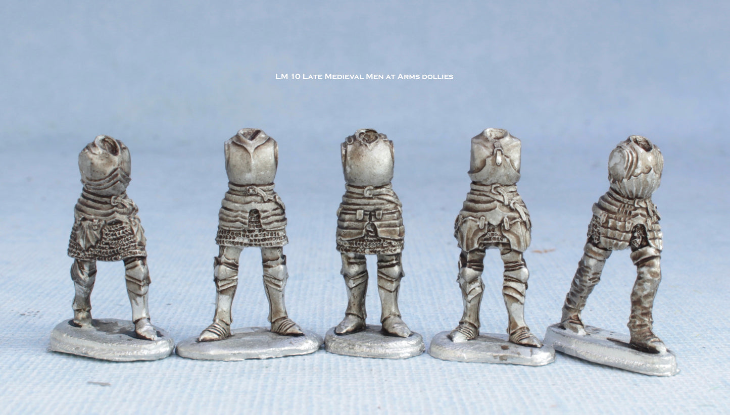 LM 10. Men at Arms - dollies (2)