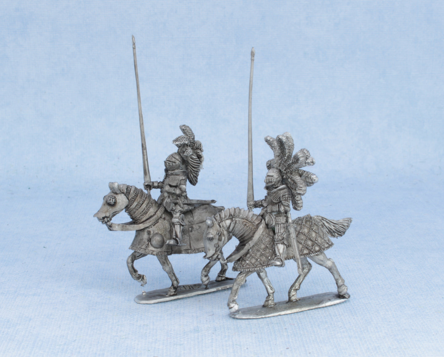 REN 06. Mounted Renaissance Knights, with raised lances (I)
