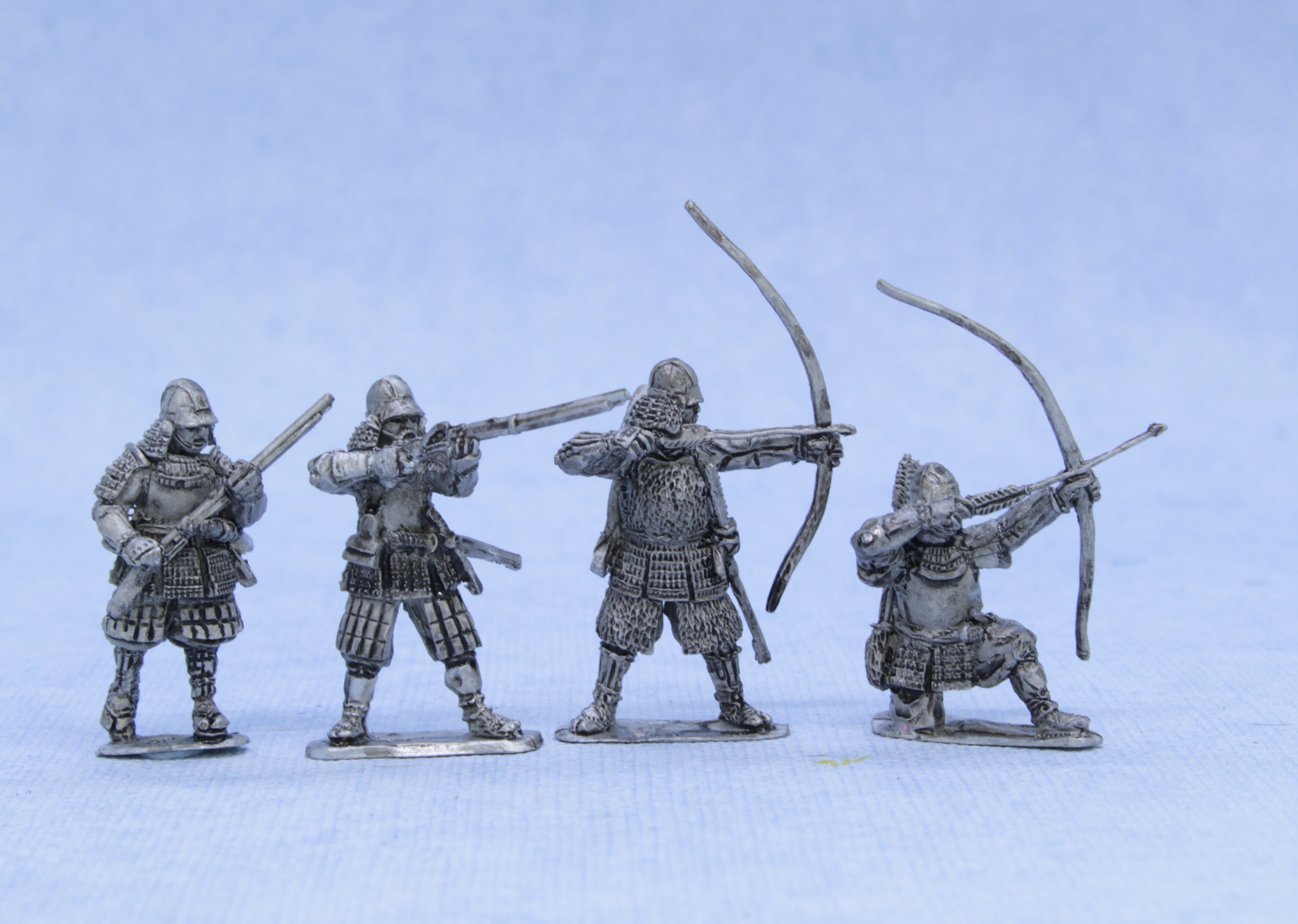 ASH 11. Ashigaru Teppo preparing to fire – Steel Fist Miniatures